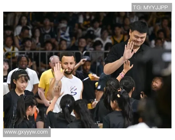 姚明罚球智商揭秘:如何在压力下保持冷静与精准的投篮技巧 姚明罚球智商揭秘:如何在压力下保持冷静与精准的投篮技巧